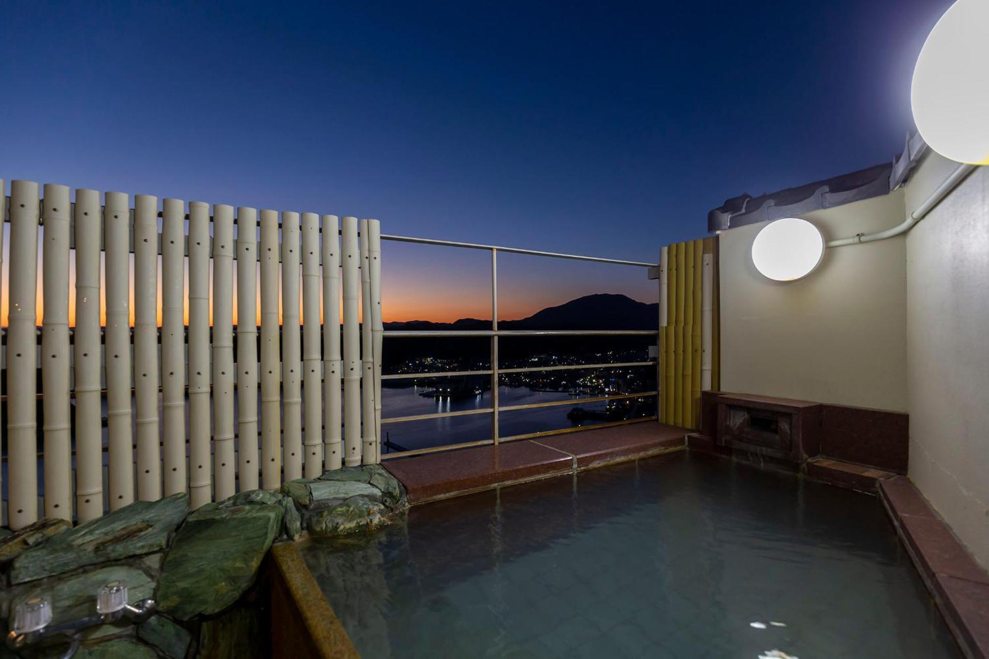 Hotel Urashima Katsuura  Exterior photo