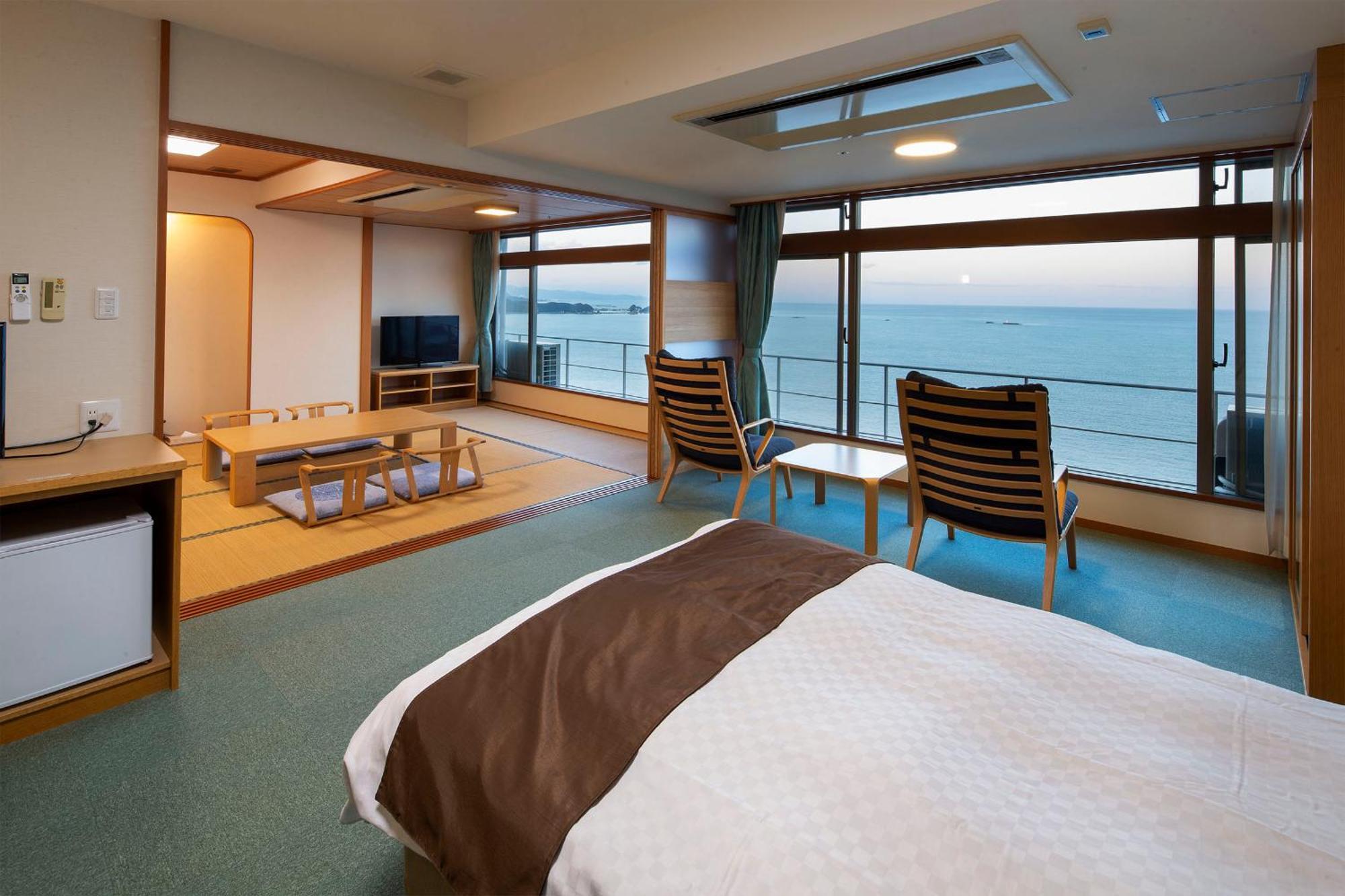 Hotel Urashima Katsuura  Exterior photo
