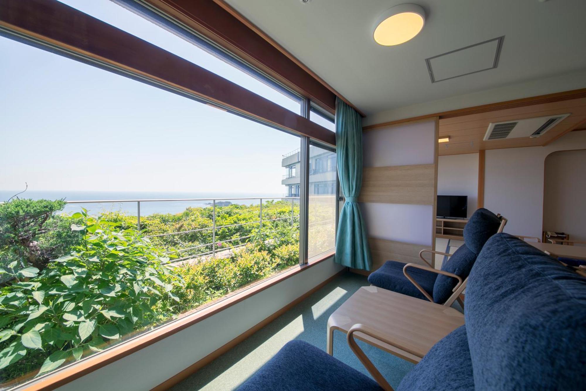 Hotel Urashima Katsuura  Exterior photo