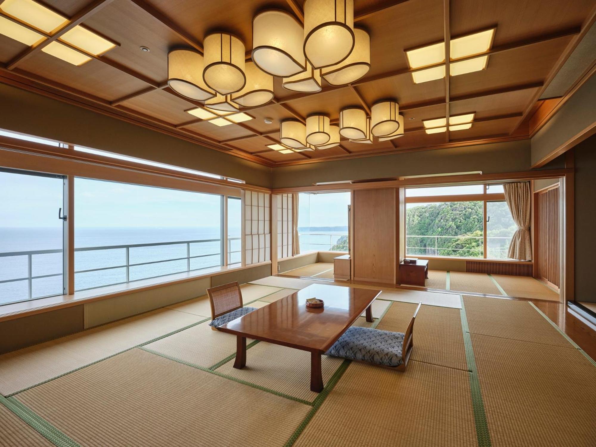 Hotel Urashima Katsuura  Exterior photo