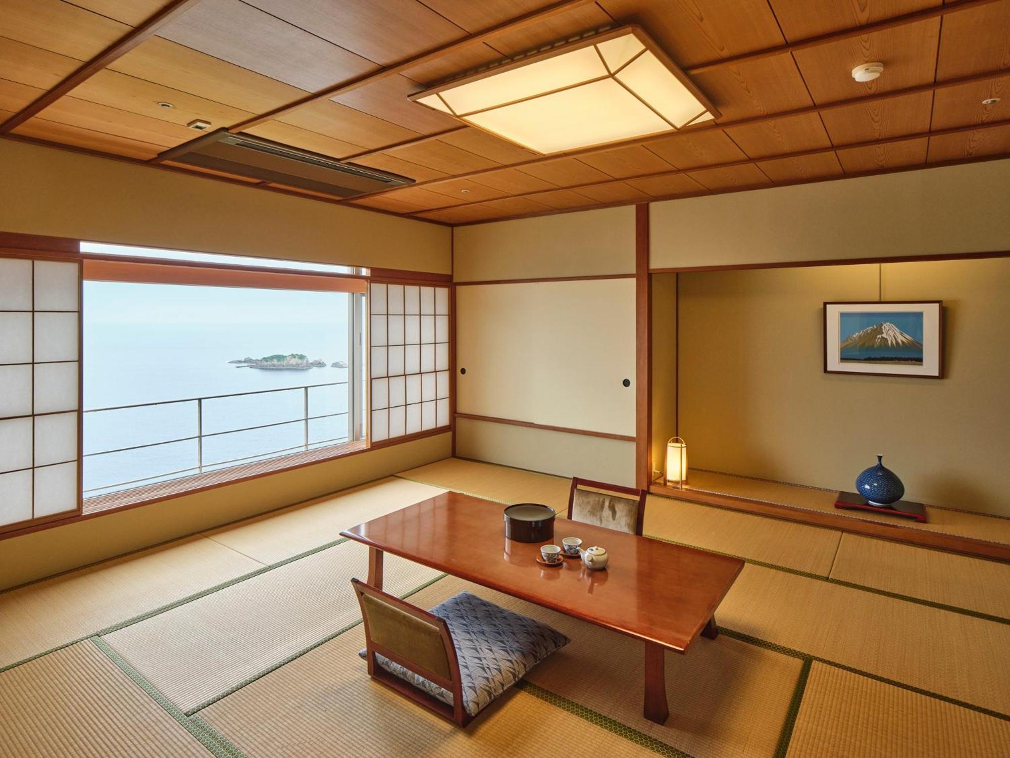 Hotel Urashima Katsuura  Exterior photo