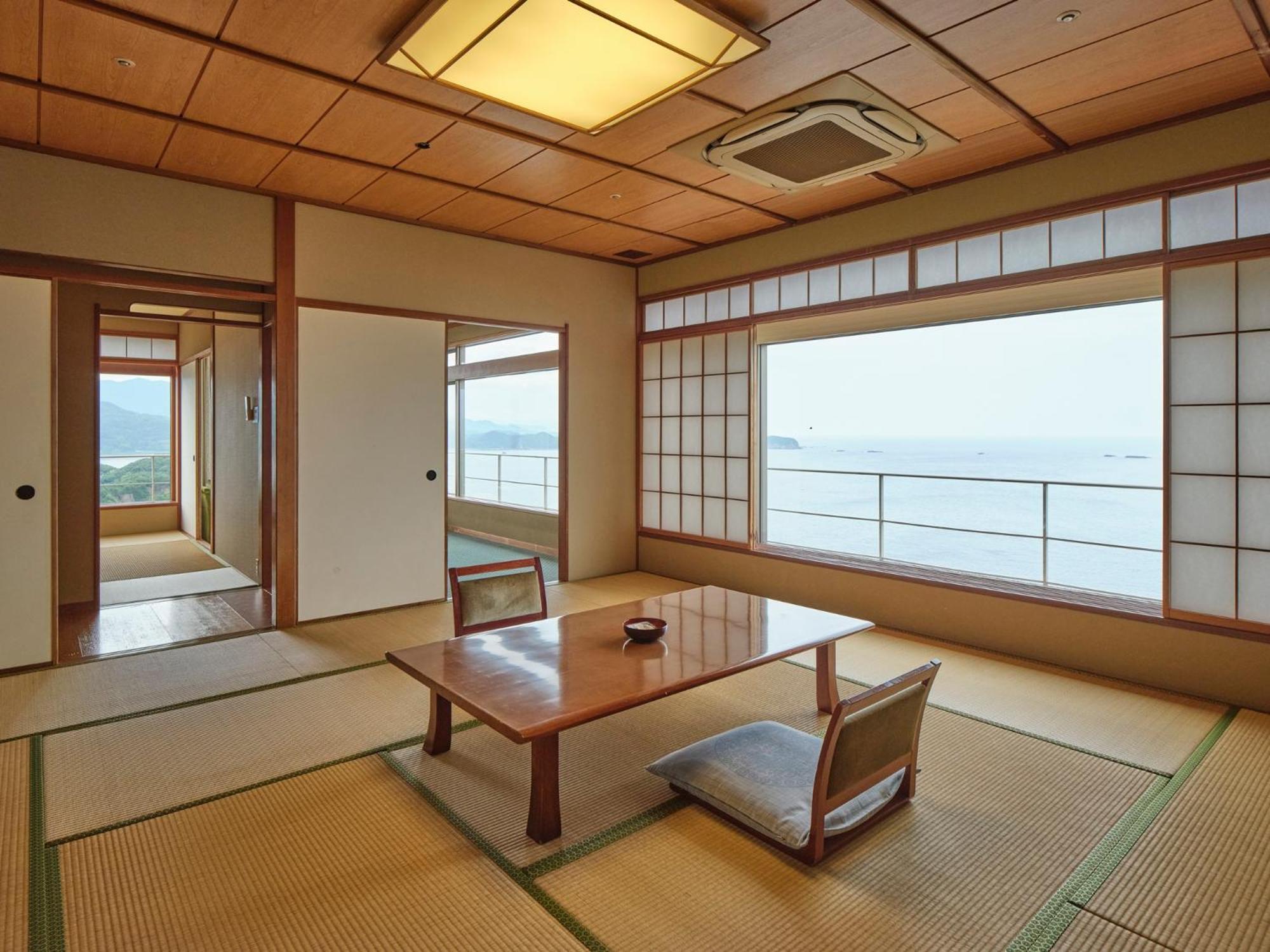 Hotel Urashima Katsuura  Exterior photo