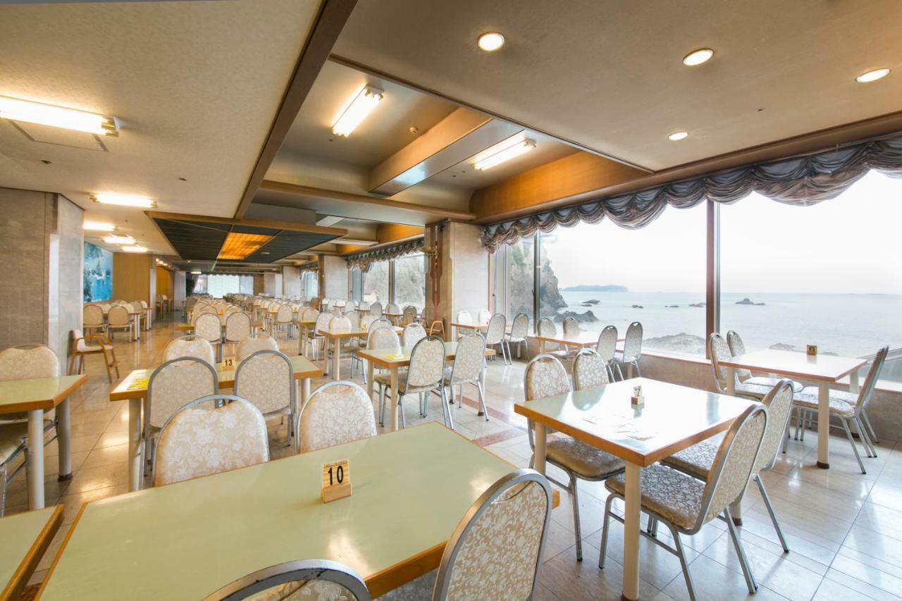 Hotel Urashima Katsuura  Exterior photo